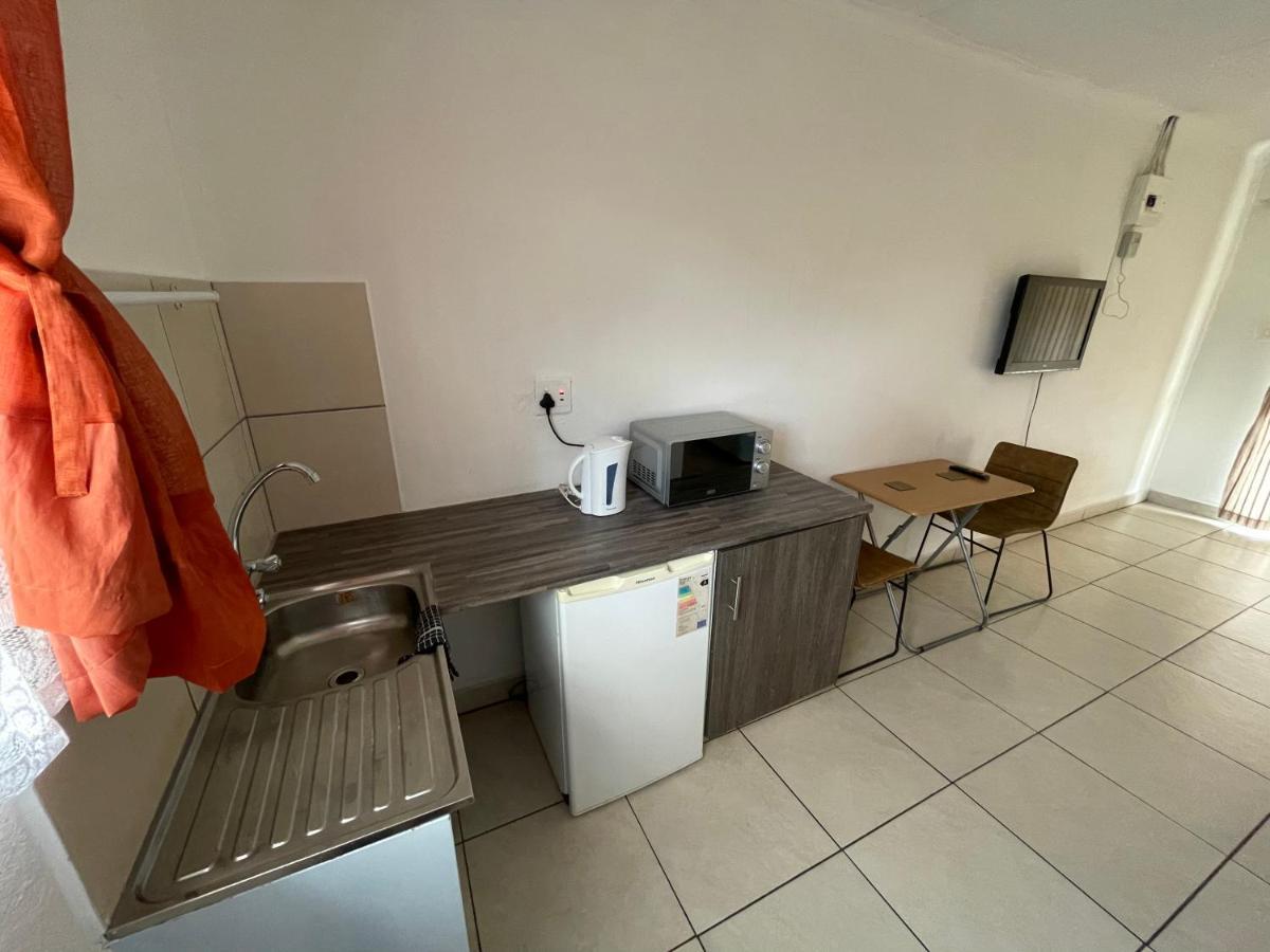 La Fiance Village Polokwane Esterno foto