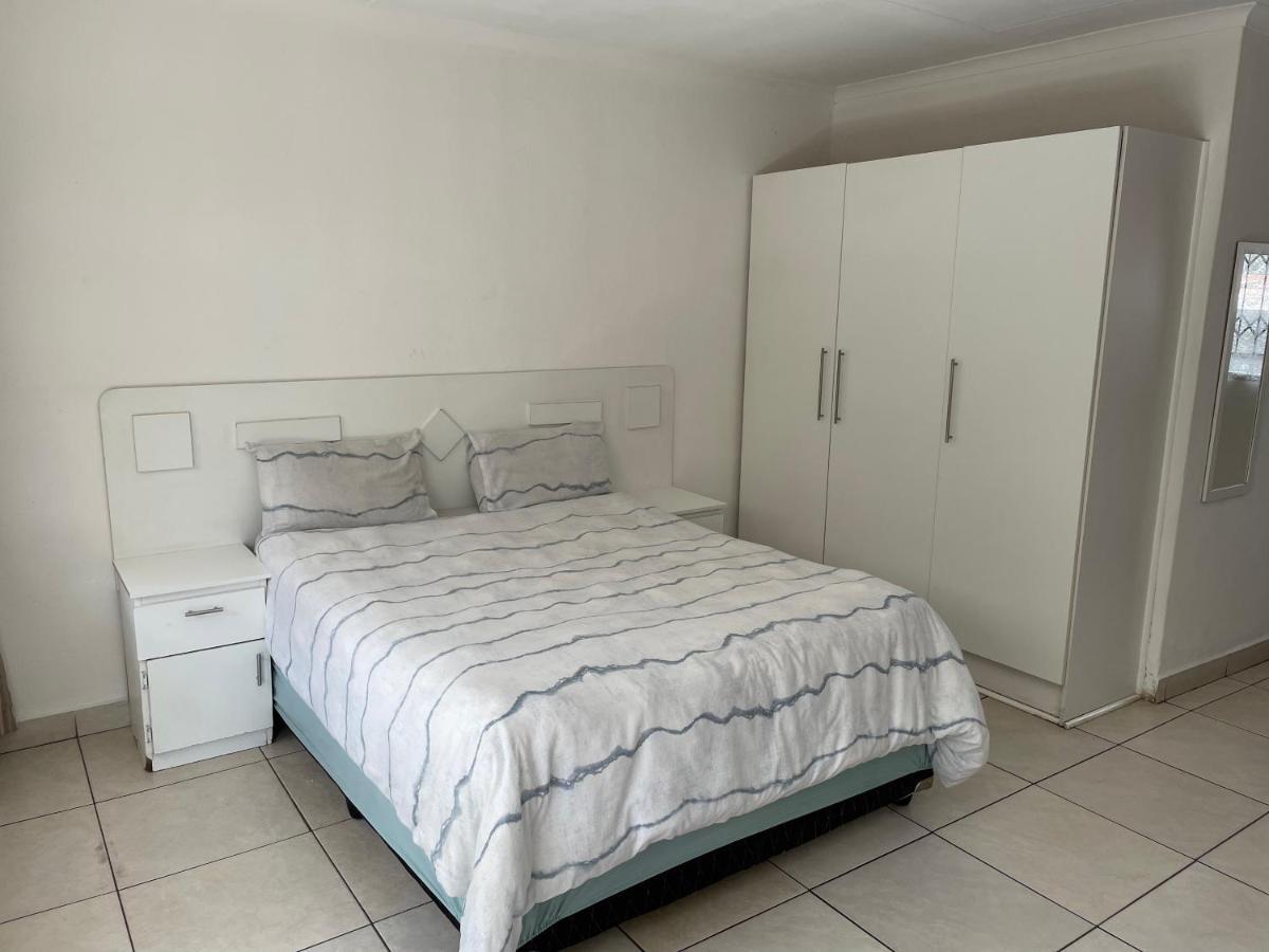 La Fiance Village Polokwane Esterno foto
