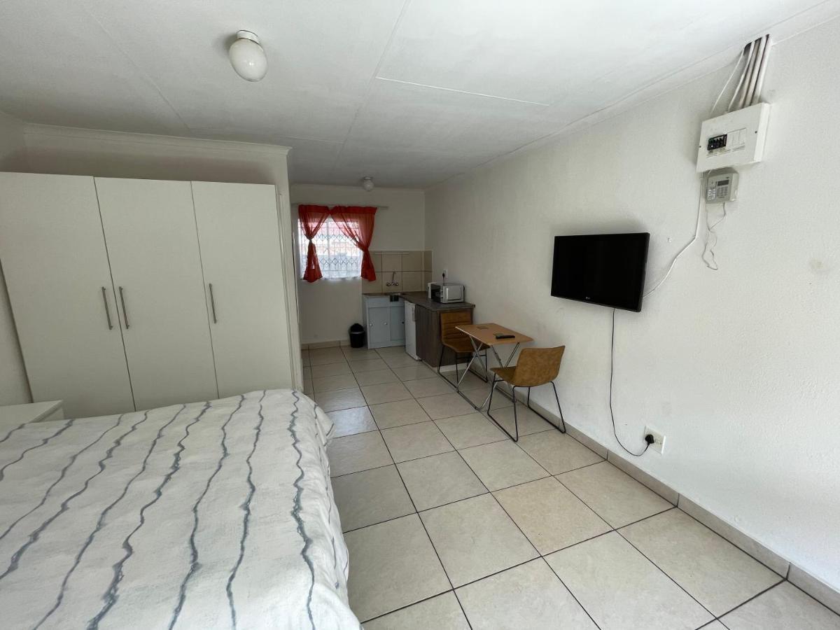 La Fiance Village Polokwane Esterno foto