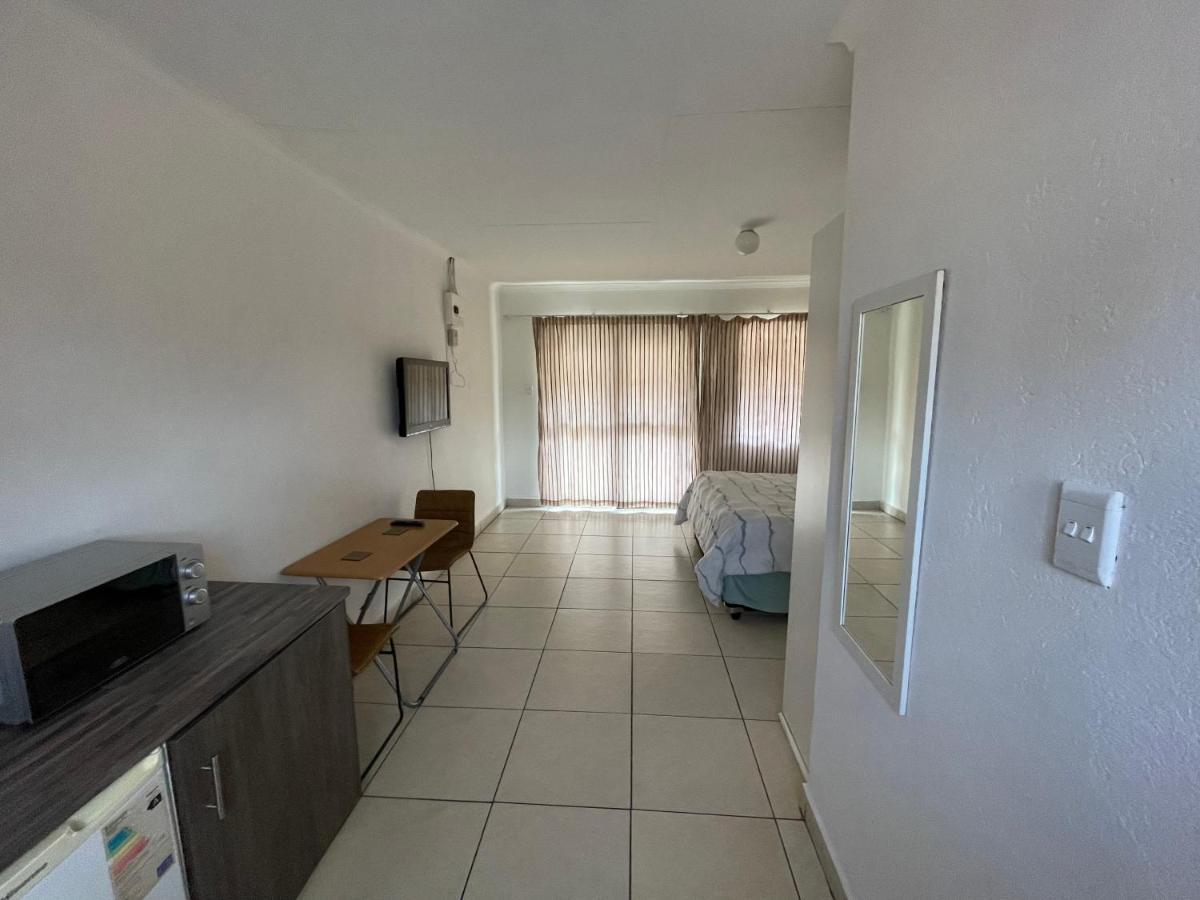 La Fiance Village Polokwane Esterno foto